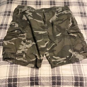 Men’s camouflage shorts
